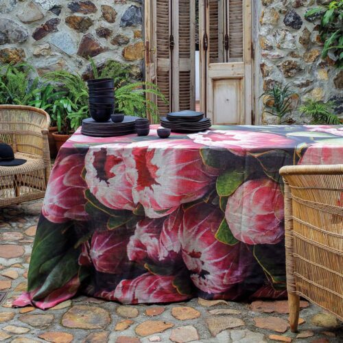 Tuis Pretty Pink Protea Motif Table Cloth